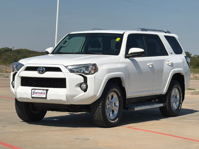 Used 2017 Toyota 4Runner SR5 AWD/4WD image 3