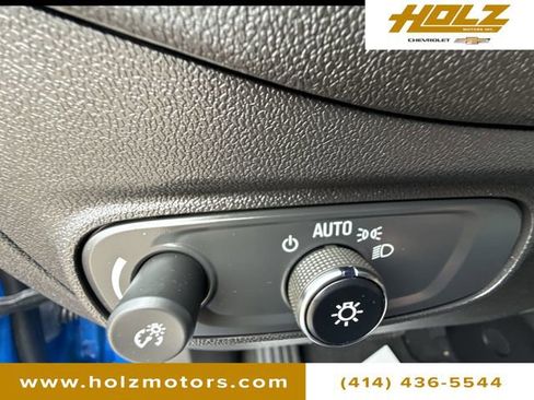 Used 2024 Chevrolet Equinox LT image 17