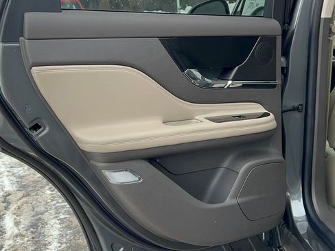 New 2024 Lincoln Corsair Reserve w/ Equipment Group 201A image 31