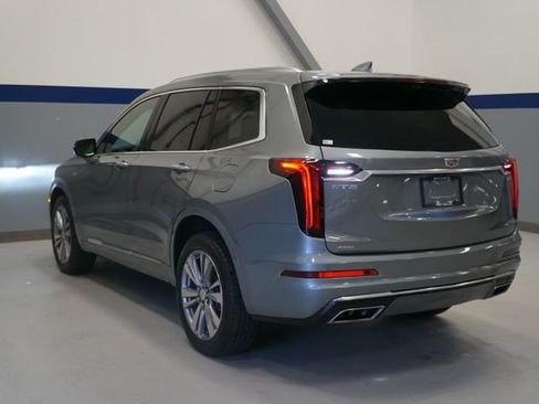 Certified 2023 Cadillac XT6 Premium Luxury w/ Technology Package AWD/4WD image 3