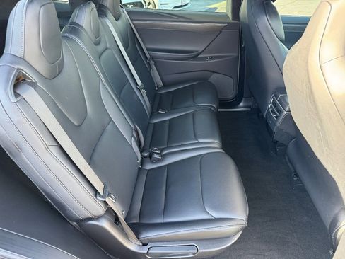 Used 2018 Tesla Model X image 20