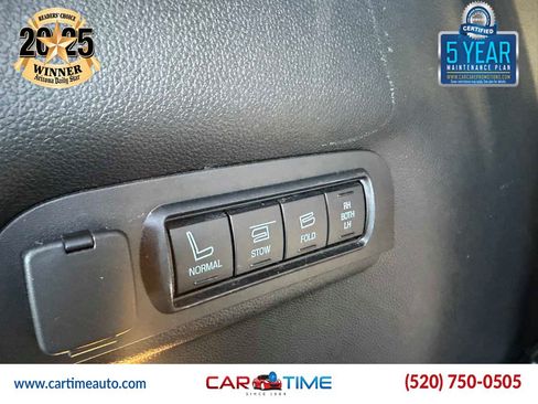 Used 2017 Ford Explorer Limited AWD/4WD image 23