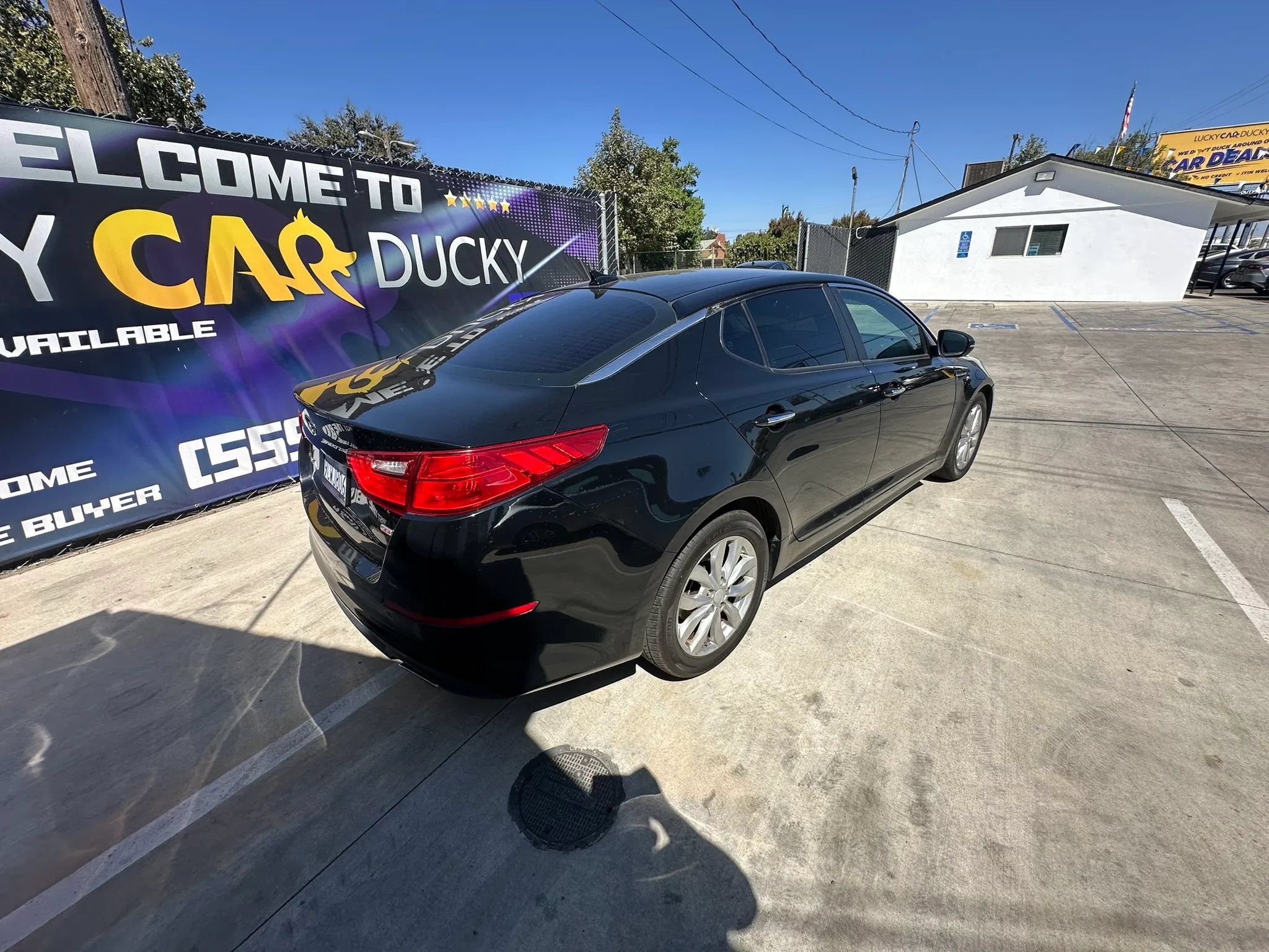Used 2015 Kia Optima LX FWD image 6