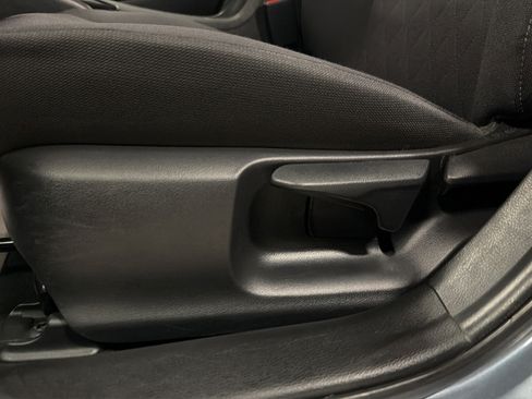 Used 2024 Toyota Corolla LE FWD image 15