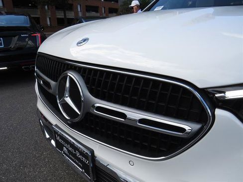 Used 2026 Mercedes-Benz GLC 300 4MATIC image 25
