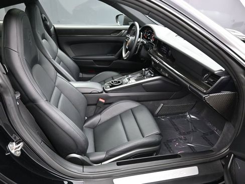 Used 2024 Porsche 911 Carrera 4S image 22