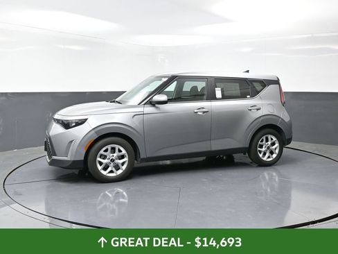 Used 2023 Kia Soul LX w/ Option Group 015 image 10