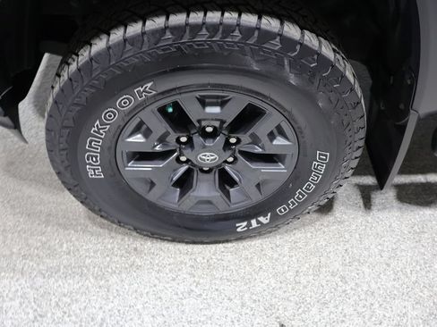 Used 2021 Toyota Tacoma SR5 w/ Trail Edition AWD/4WD image 10