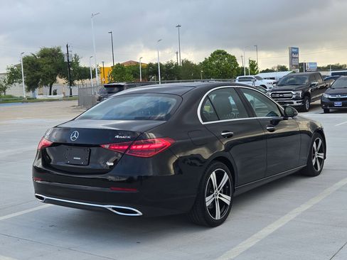 Used 2025 Mercedes-Benz C 300 4MATIC Sedan image 3