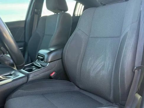 Used 2019 Dodge Charger SXT RWD image 11