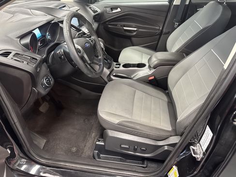 Used 2015 Ford Escape SE w/ Equipment Group 201A FWD image 9