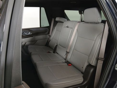 Used 2023 GMC Yukon SLT image 18