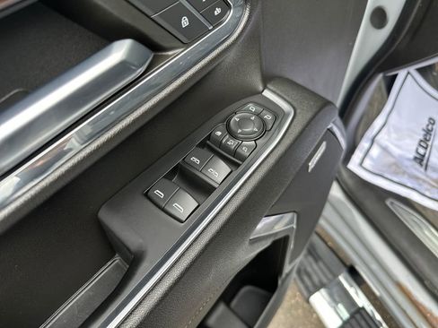 Used 2024 GMC Sierra 2500 SLT w/ SLT Premium Package AWD/4WD image 11