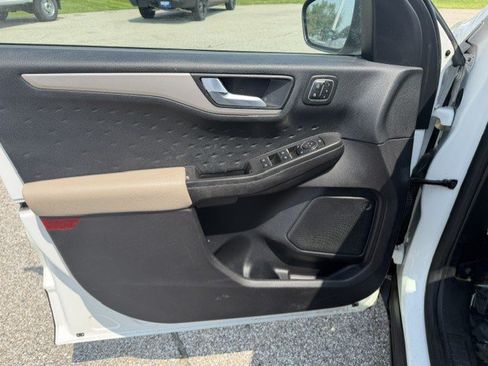 Used 2020 Ford Escape SEL AWD/4WD image 11