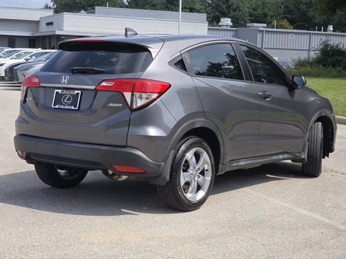 Used 2019 Honda HR-V LX image 10
