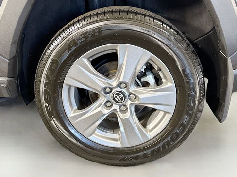 Used 2024 Toyota RAV4 XLE w/ Convenience Package image 37