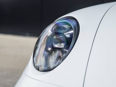 Certified 2022 Porsche 911 Carrera 4S image 19