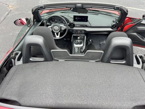Used 2024 MAZDA MX-5 Miata Sport image 24