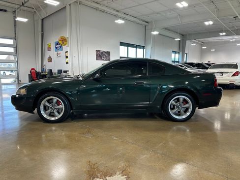 Used 2001 Ford Mustang GT RWD image 4