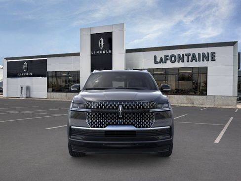 New 2026 Lincoln Navigator L Premier AWD/4WD image 6