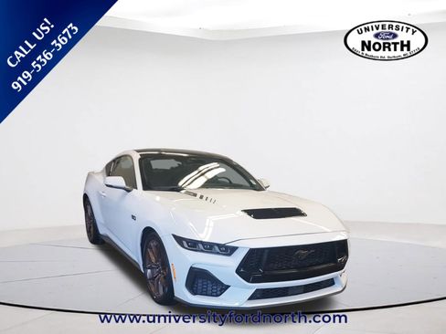Used 2024 Ford Mustang GT Premium RWD image 1