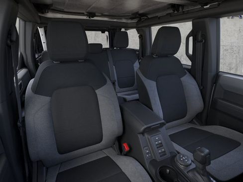 New 2025 Ford Bronco 4-Door w/ Sasquatch Package AWD/4WD image 10