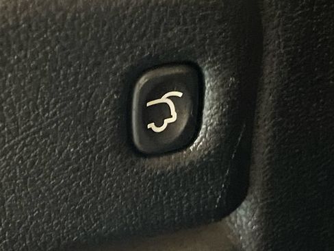 Used 2019 Jeep Grand Cherokee Limited RWD image 6