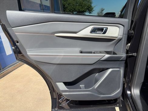 New 2026 Ford Explorer Active w/ Active Comfort Package RWD image 11