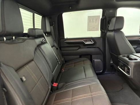 Certified 2024 Chevrolet Silverado 2500 High Country w/ High Country Premium Package AWD/4WD image 16