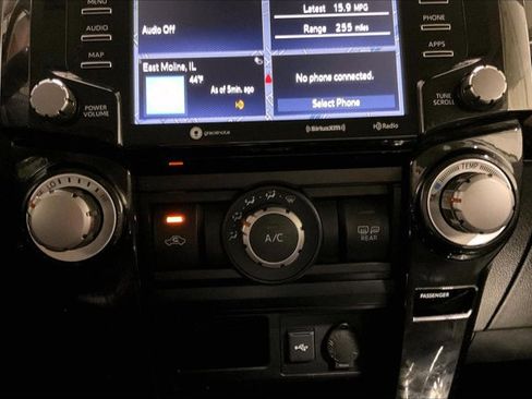 Certified 2024 Toyota 4Runner TRD Off-Road Premium AWD/4WD image 33