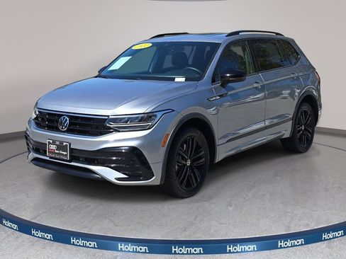 Used 2022 Volkswagen Tiguan SE R-Line FWD image 1