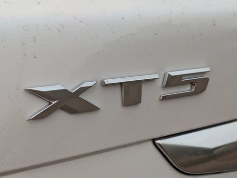 New 2026 Cadillac XT5 Luxury FWD image 10