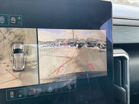 Used 2024 GMC Acadia Elevation image 19