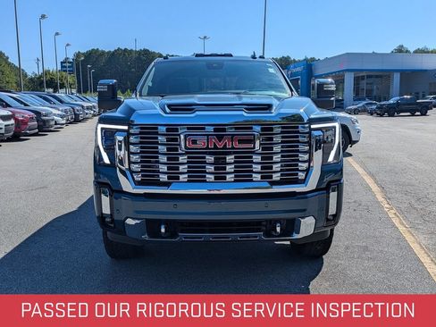 Certified 2025 GMC Sierra 2500 Denali w/ Denali Reserve Package AWD/4WD image 6