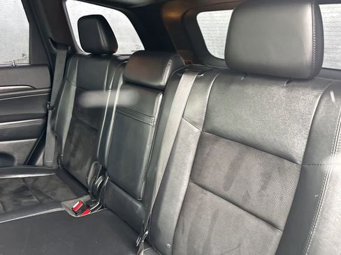 Used 2015 Jeep Grand Cherokee Altitude image 19