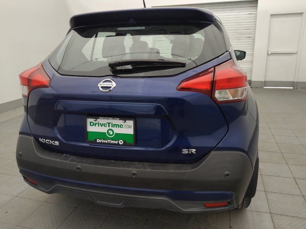 Used 2020 Nissan Kicks SR w/ SR Premium Package FWD image 7