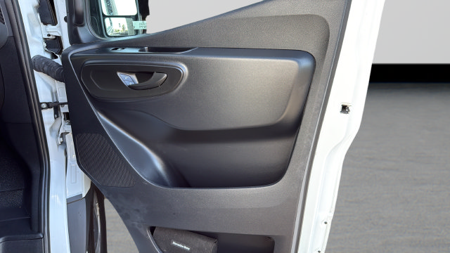 Used 2025 Mercedes-Benz Sprinter 2500 image 21