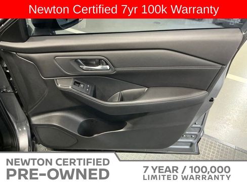 Used 2024 Nissan Rogue SV w/ SV Premium Package FWD image 39