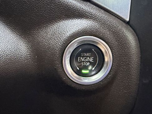 Used 2020 GMC Sierra 1500 Elevation w/ Elevation Value Package AWD/4WD image 27