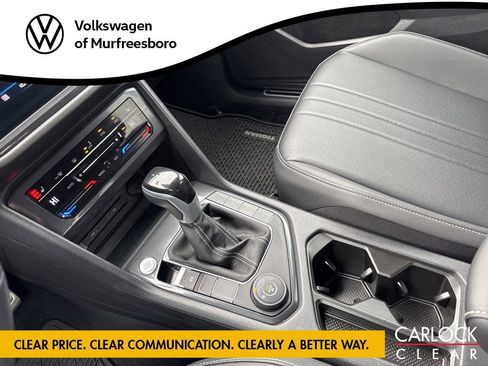 Used 2024 Volkswagen Tiguan SE R-Line image 21