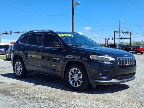 Used 2019 Jeep Cherokee Latitude Plus image 23