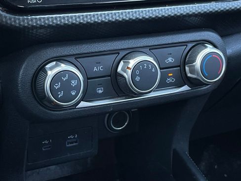 Used 2023 Nissan Kicks SV image 19