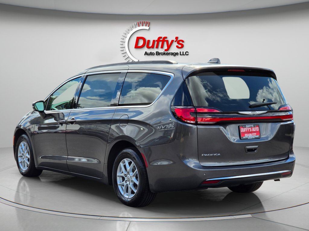 Used 2022 Chrysler Pacifica Touring-L FWD image 17