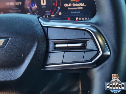 Used 2024 Chevrolet Traverse LT image 34