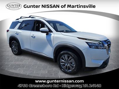 New 2025 Nissan Pathfinder SV w/ Cargo Package