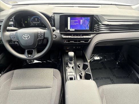 Used 2025 Toyota Camry LE w/ Convenience Package FWD image 15
