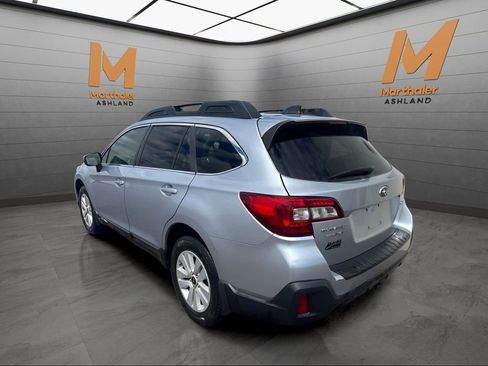 Used 2019 Subaru Outback 2.5i Premium AWD/4WD image 3