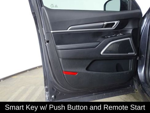 Used 2022 Kia Telluride LX image 13