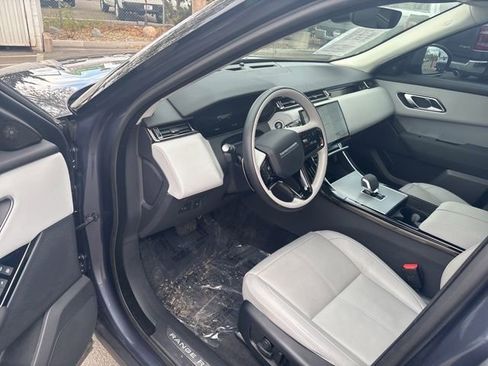 Used 2025 Land Rover Range Rover Velar S AWD/4WD image 11
