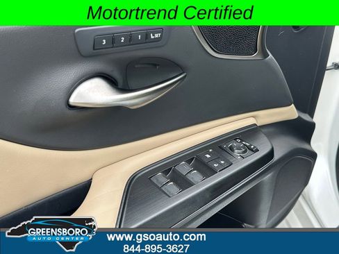 Used 2021 Lexus ES 350 Ultra Luxury w/ Accessory Package 2 FWD image 16
